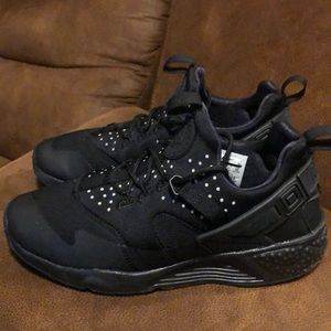 Air Huarache Utility 'Triple Black'